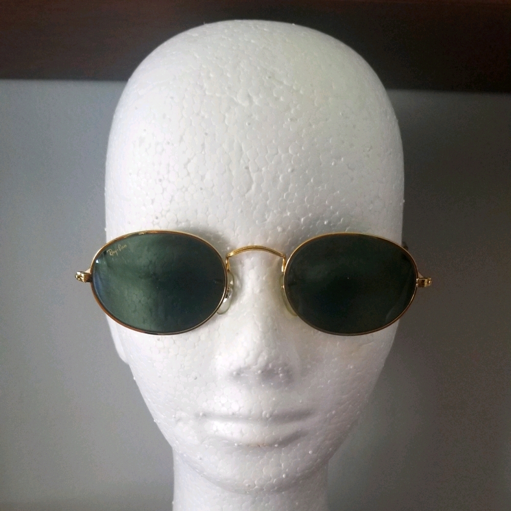 Oval Ray-Ban Sunglasses
